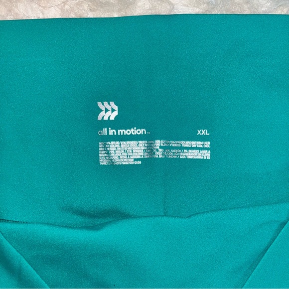 All In Motion Workout Set - Picture 2 of 3